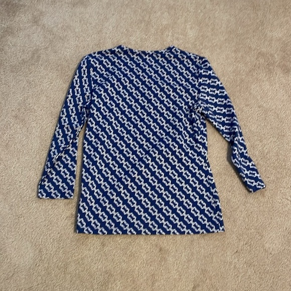 J. McLaughlin Navy and White Geometric Top - Picture 3 of 4